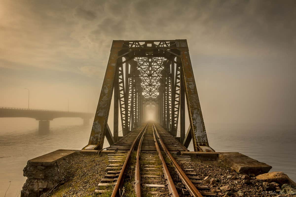Train-Bridge